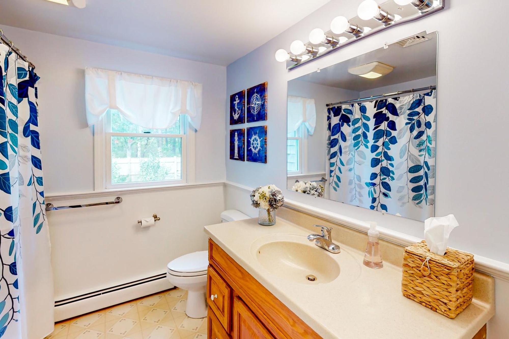 Blue Octopus Hideaway Villa Уест Ярмут Екстериор снимка